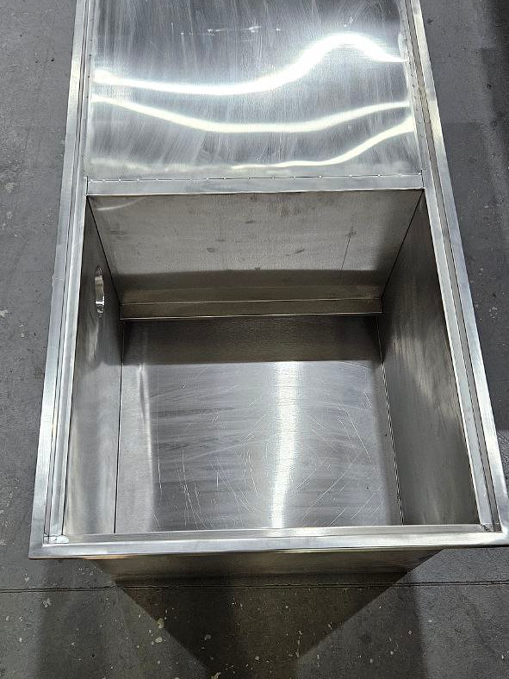 Eterinox - Galeria de fotos - Caixa de Gordura