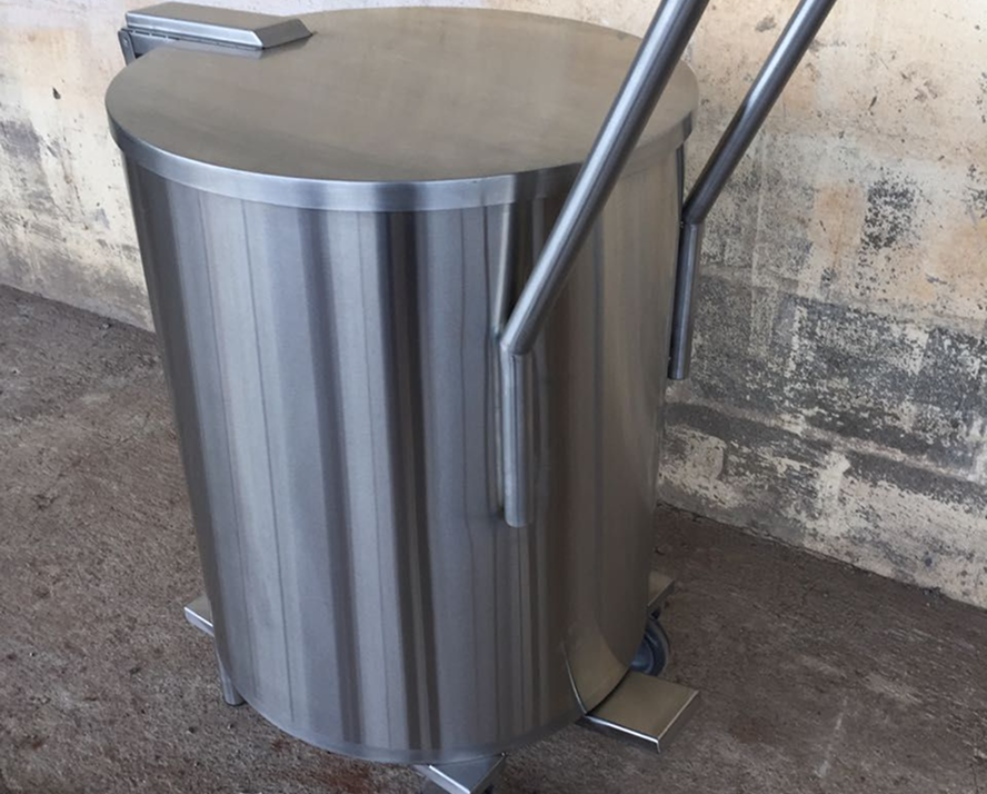 Conheça nosso produto em destaque - Latão de lixo Industrial