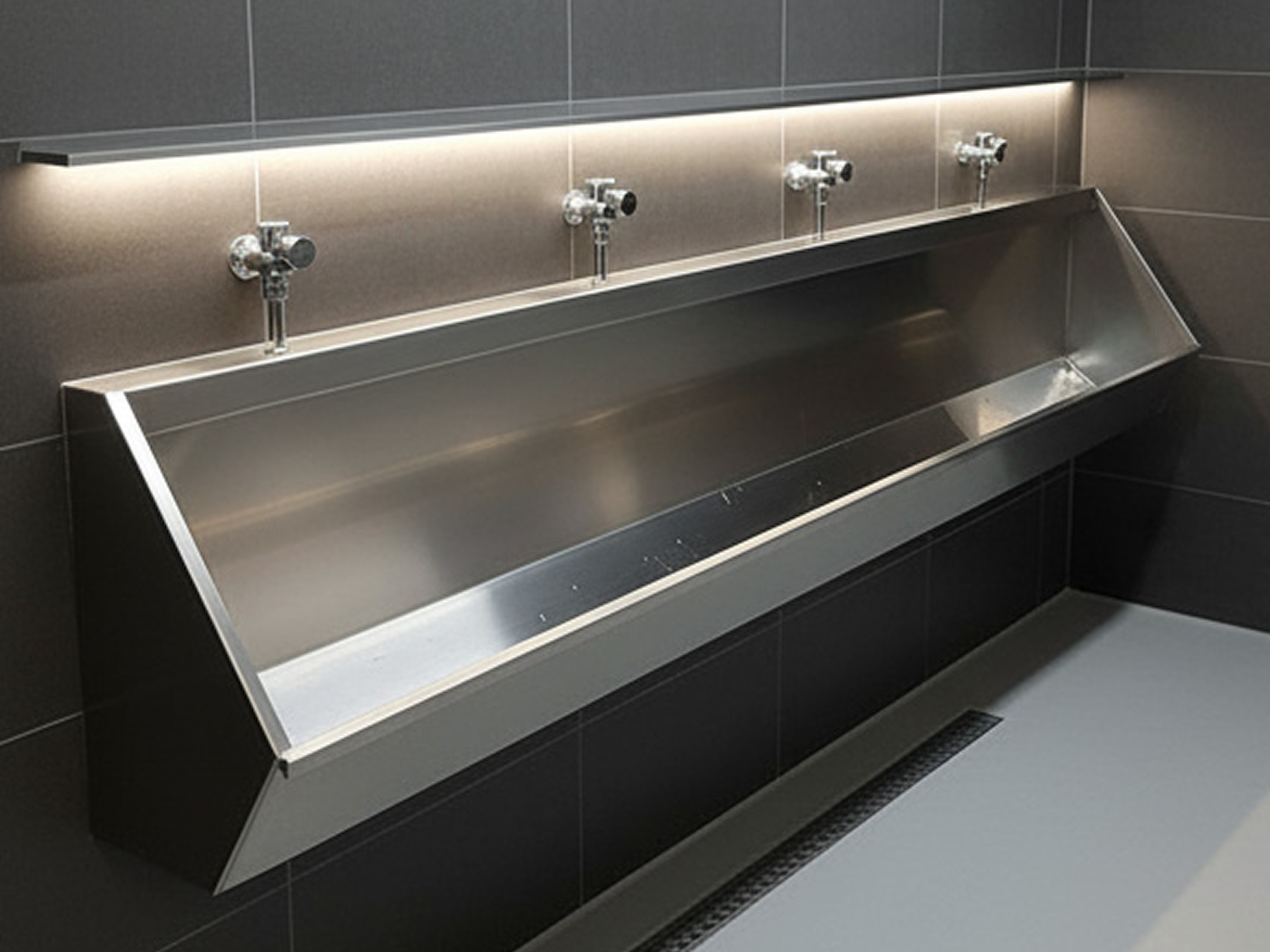 Eterinox - Galeria de fotos - Mictório de Inox